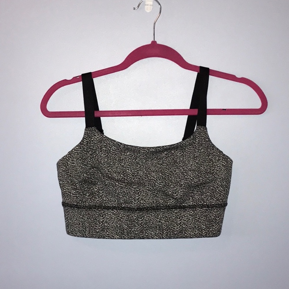 Lululemon sports bra